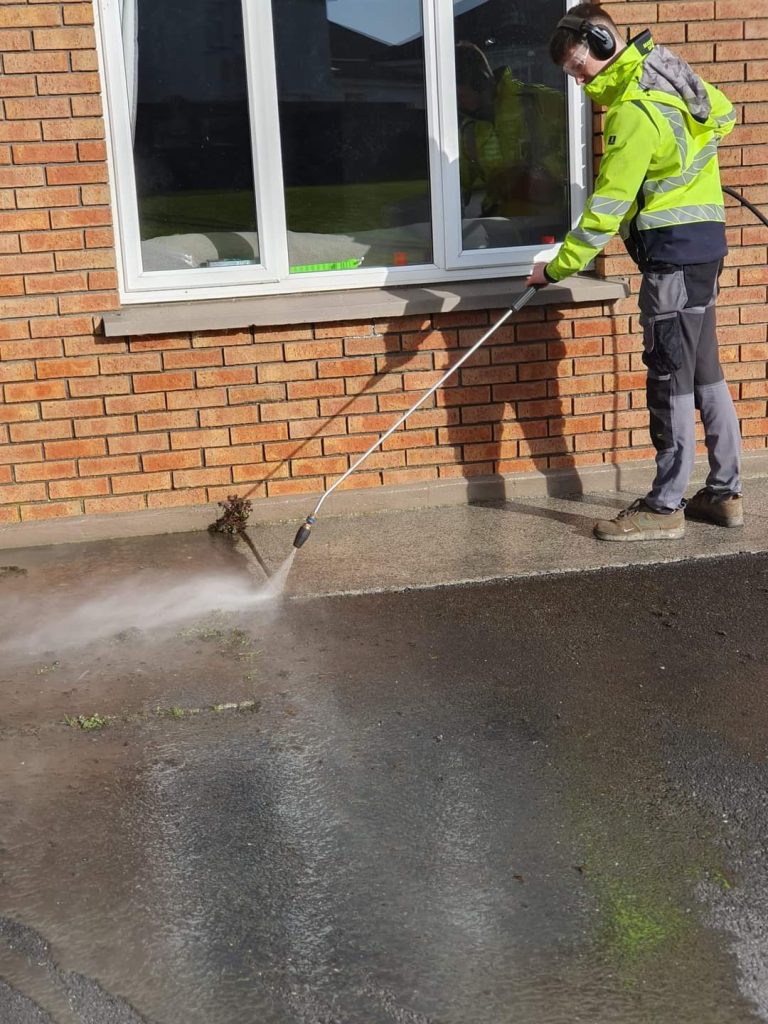 Tarmac Cleaning